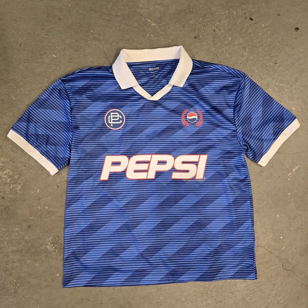 Hollister Mens Boxy Fit Pepsi Graphic Pepsi Soccer Jersey Size Medium